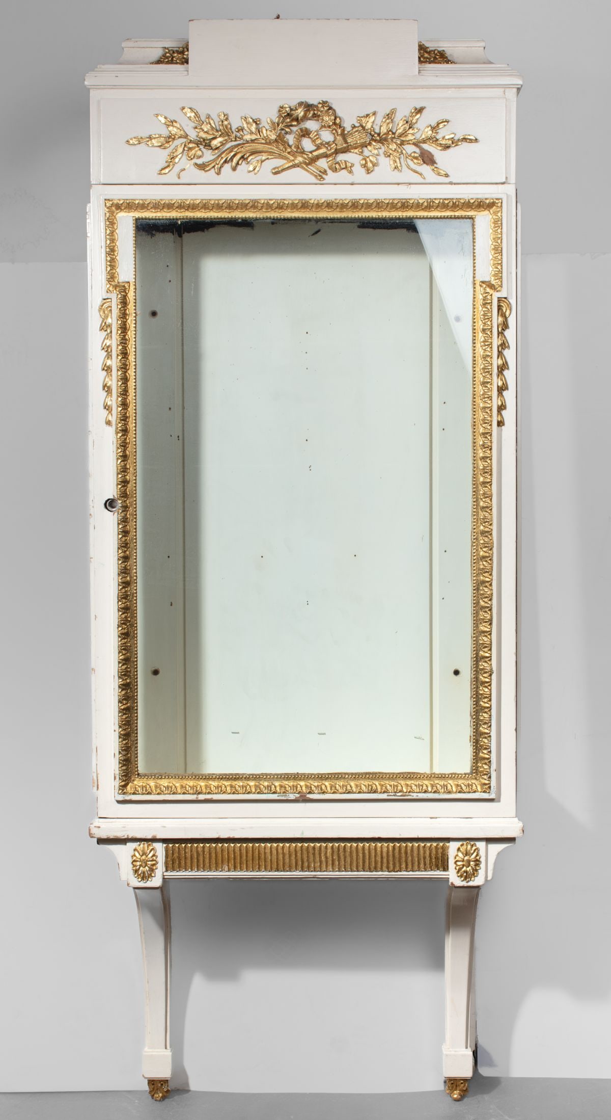 Plaza Hotel NY Neoclassic Display Cabinet (1 of 8)
