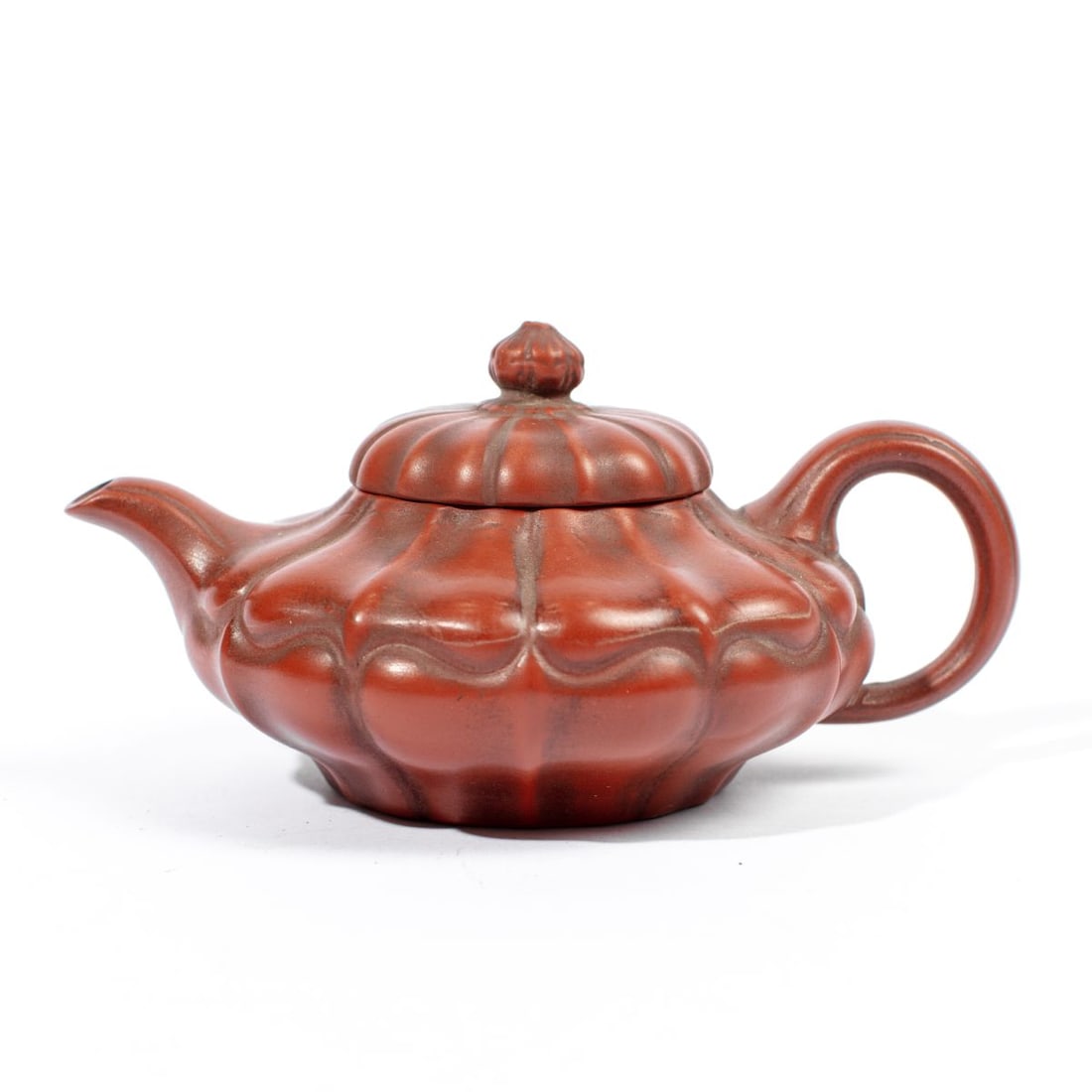 Chinese Linghua Yixing Zisha Clay teapot: Chinese Linghua (Rhombus, lobed flower) Yixing Zisha clay teapot. Impressed artist signature to the base, Made by Cao LI . Additional mark to the underside of the handle. Overall excellent condition. 