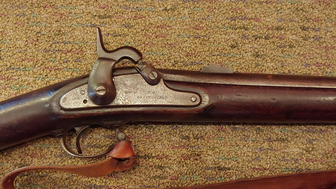 Civil War US 1861 Springfield Musket dated 1862: Civil War US 1861 Springfield Musket dated 1862 The Model 1861 Springfield is the quintessential Civil War infantry long arm, a .58 caliber, single shot, percussion muzzle-loader that was produced in