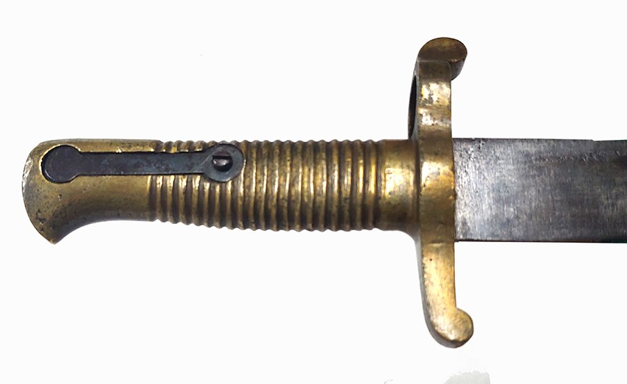 Confederate Cook and Brother Saber Bayonet: -NO RESERVE-21-1/2″ blade with the distinct Cook curvature and an unstopped fuller which extends 6″ from the tip to 3″ from the crossguard. It has the original spring and button and 