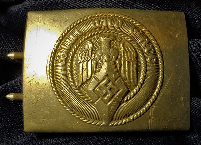World War two German Belt Buckle: WWii ww2 Nazi belt buckle. This can be shipped/mailed by US Mail for $8.00. Insurance is $1.50 per $100 value. USPS signature service is $3.00 -- NO SHIPMENTS OUTSIDE USA --