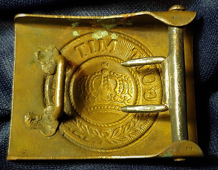 German Belt Buckle World War One: Imperial German Belt Buckle World War One ca 1914 to 1918. This can be shipped/mailed by US Mail for $8.00. Insurance is $1.50 per $100 value. USPS signature service is $3.00 -- NO SHIPMENTS OUTSIDE U