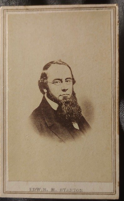 Civil war CDV photo Secretary of war Edwin Stanton: A very nice 1860s CDV portrait of Edwin M Stanton Abraham Lincoln‘s secretary of war. can be mailed uninsured for one dollar or mailed with insurance and signature required for $10.Secretary of war 