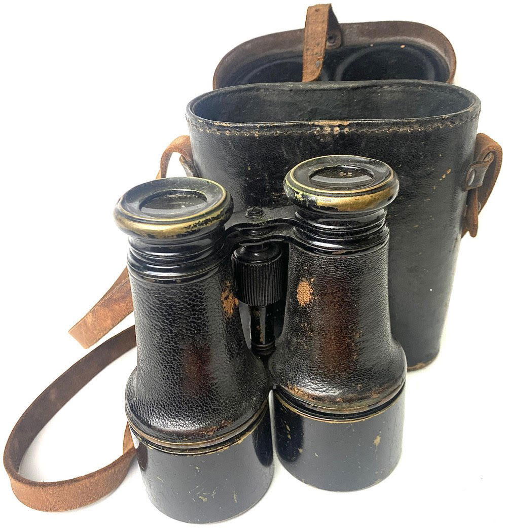 Spanish American War or WW1 Binoculars: WW1 WWI World War 1 French made binoculars and original leather case. Overall VG with some tears in the leather case. This pair dates 1890s to 1920 era. My feeling is they are 1914 to 1918 period. The