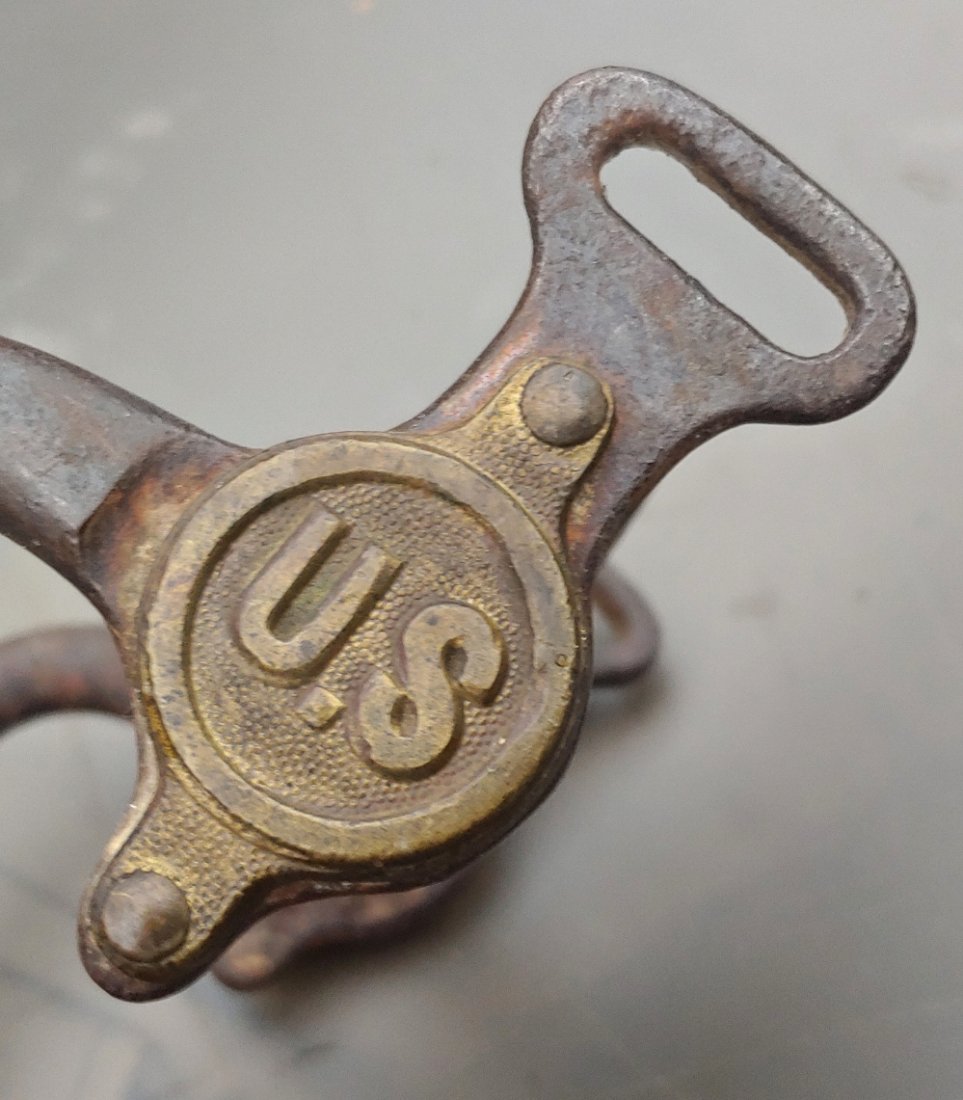 Civil War 1859 1863 Cavalry Horse bit: Solid, no damage. Both original US bosses (rosettes) are firmly attached. Good solid bit. Add $25.00 for materials, packing, and shipping. Insurance is $1.50 per $100. UPS signature service is $6.50 -