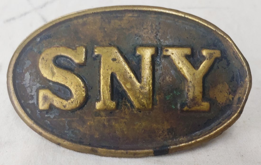 Civil War oval state of New York belt plate: Excellent condition dug up SNY belt buckle with early stud hooks and prong on the back. Super condition. $20 for UPS shipping. Insurance is $1.50 per $100 in value. No shipments outside USA.
