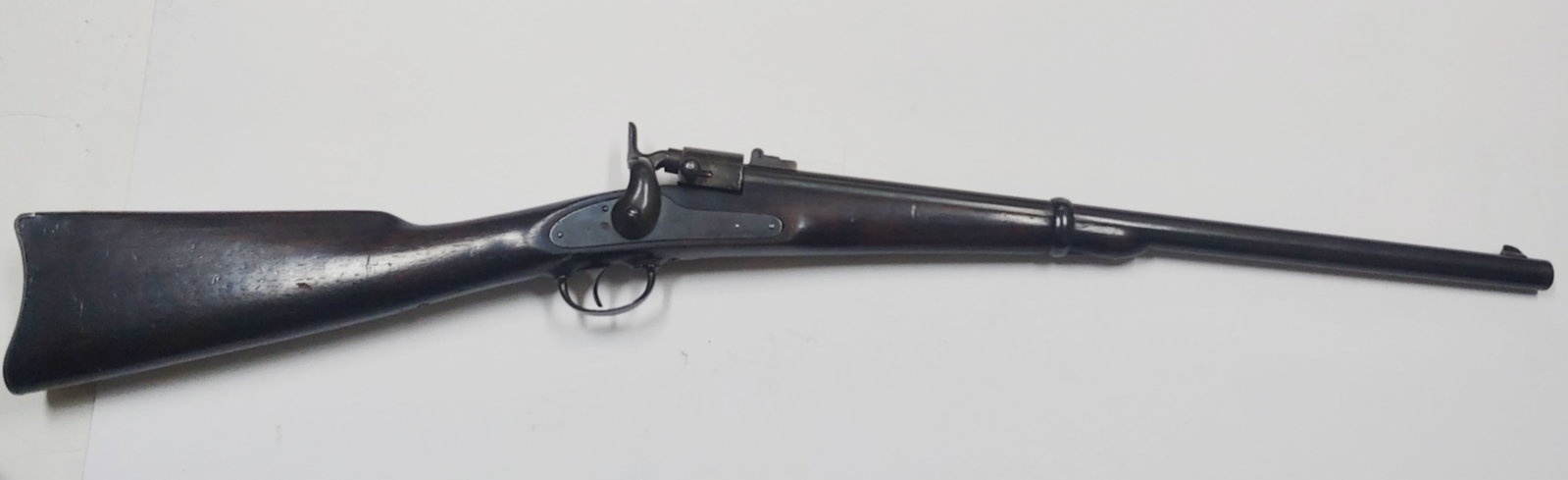 Civil War Union Cavalry joslyn carbine: Civil War model 1864 Joslyn carbine . 100% original 100% complete and mechanically perfect . Great markings . Great patina . Handsome wood free from damage . A real top shelf example of this 52 calibe