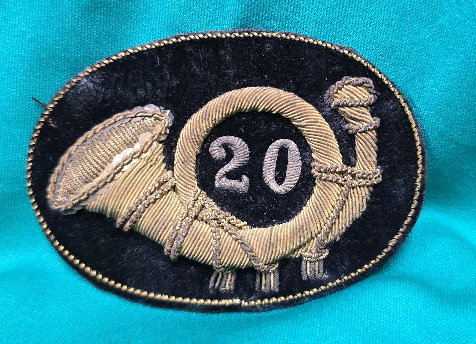 CW Large Size Officer's Bullion Embroidered Hat Insignia: Excellent condition large size officer's bullion embroidered hunting horn hat insignia for the 20th regiment of infantry. If you collect Joshua Chamberlain or 20th Maine artifacts this would be ideal 