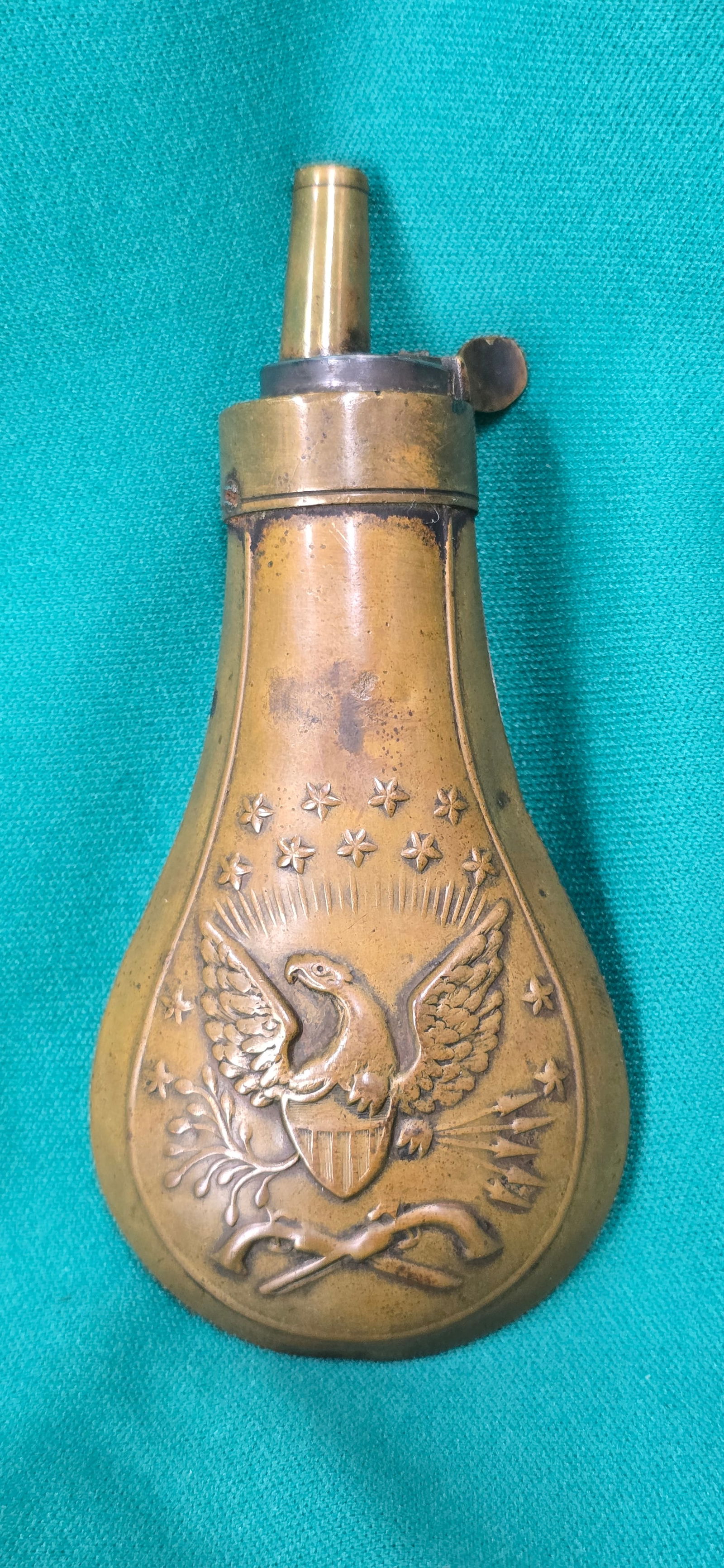 Tiny Eagle powder flask: Handsome and 100% original. For .28 and .31 caliber revolvers. Embossed with the Colt style eagle. Good to display with Colt Root or Pocket model revolvers. $20 for packing, shipping, and signature se