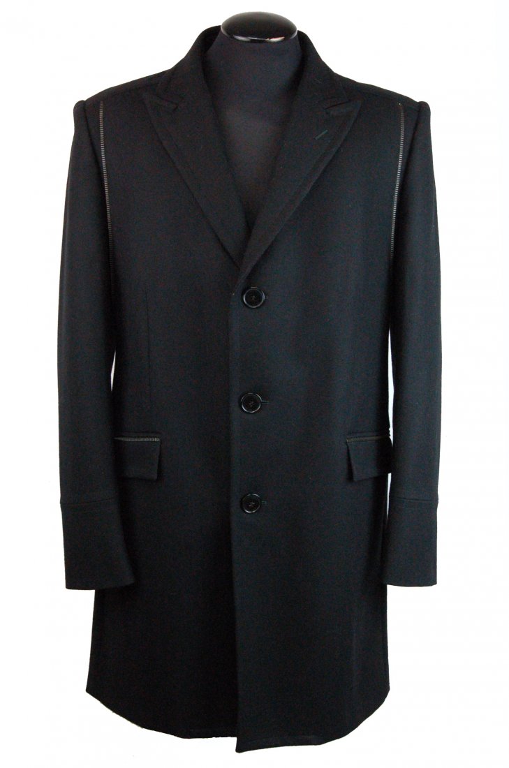 VERSACE Men's Designer 3/4 Coat-Sz 46-$1995.00: Men's Designer VERSACE COLLECTION 3/4 Coat-Made in Italy-Beautiful Solid Black Color-Material: 60% Virgin Wool - 40% Polyamide-Size: 56 (EU) 46 US - XL-(fits Slim)-Condition: New With Tags -Retail: $1