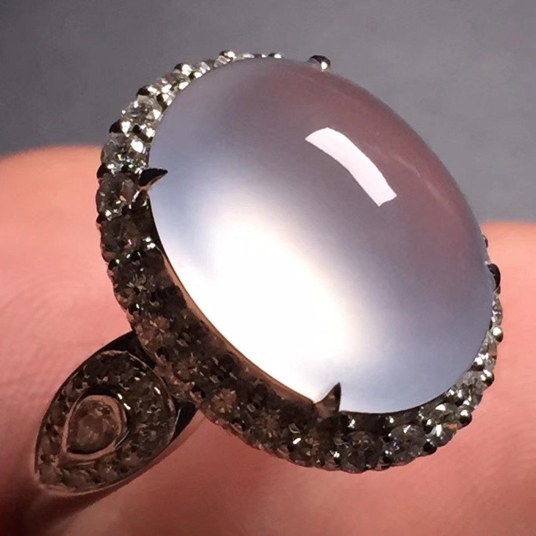 Exquisite natural jadeite jade ring (1 of 7)