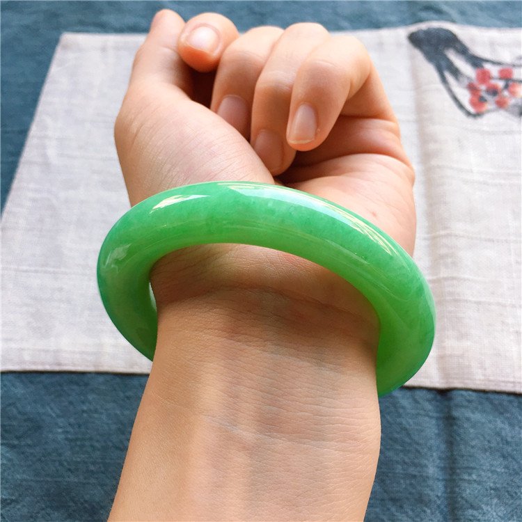 Natural jadeite jade bracelet bangle (1 of 8)