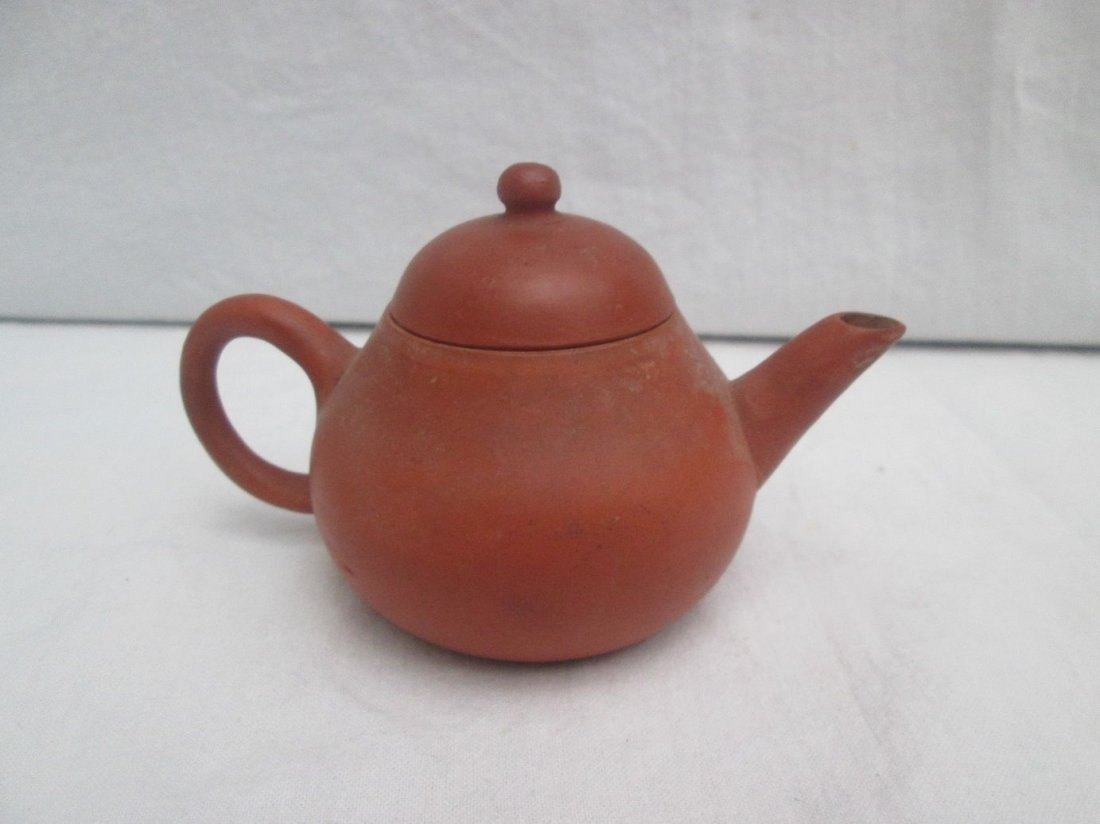 China Yixing Tea Pots & Coffee Pots: Measure about 11 centimeters from the handle to the tip of the spout and 6.5 centimeters high.The teapot is beautifully preserved.