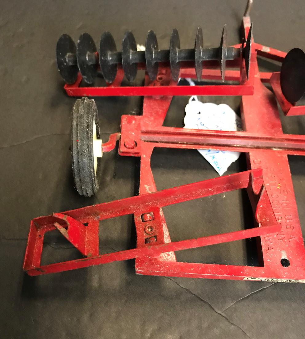 Vintage Toy ERTL Disc (1 of 3)