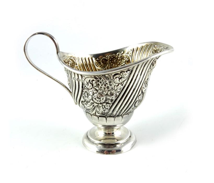 A Victorian silver cream jug, Vale Brothers, Birmingham (1 of 5)