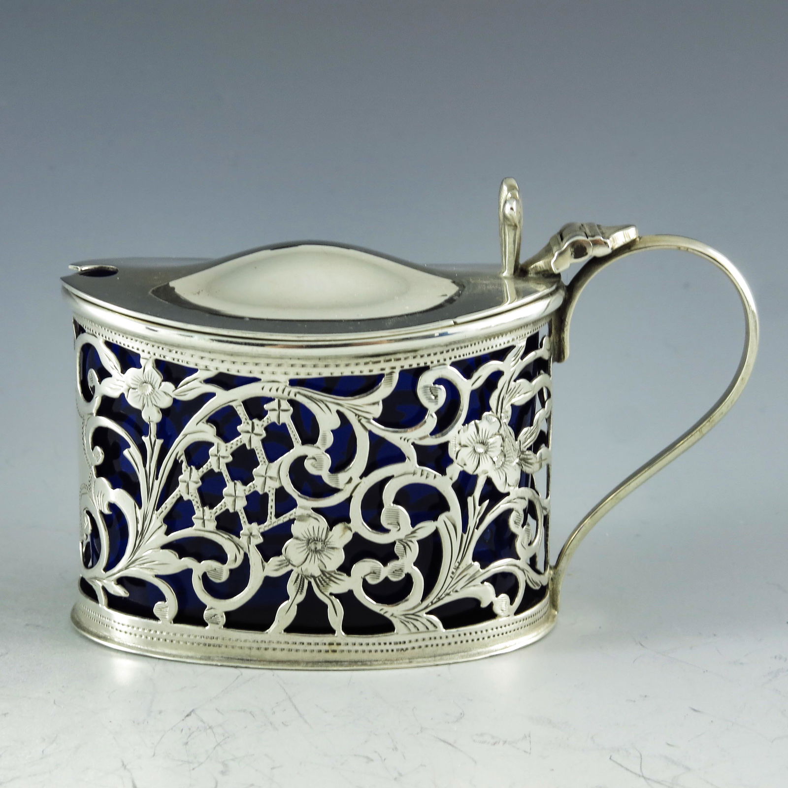 Five English silver mustard pots, with date marks from (1 of 20)