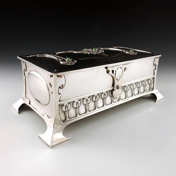 Kate Harris for Goldsmiths and Silversmiths Company, a