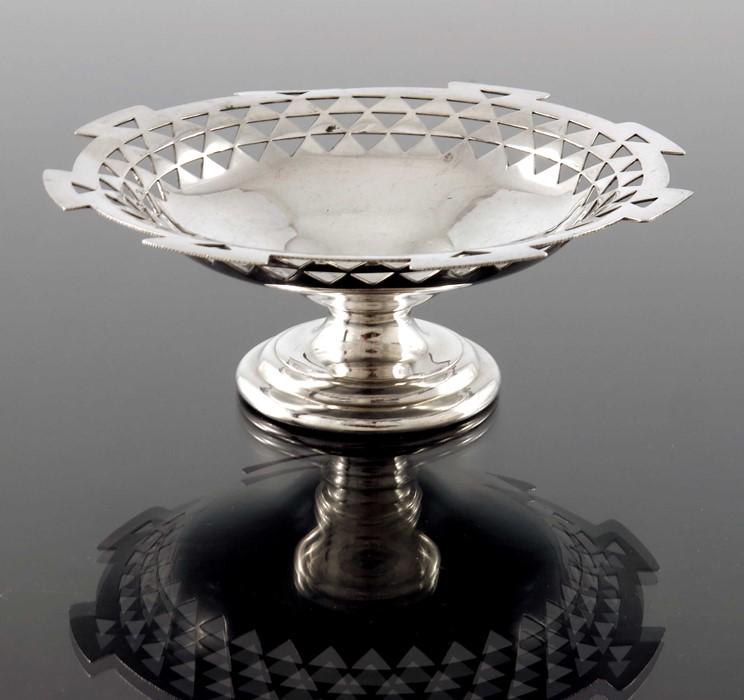 Keith Murray for Mappin and Webb, an Art Deco silver: Keith Murray for Mappin and Webb, an Art Deco silver plated bowl or bon bon dish, circa 1931, the ogee bowl denticulated and reticulated with pierced triangle border, on stepped foot, stamped marks W2