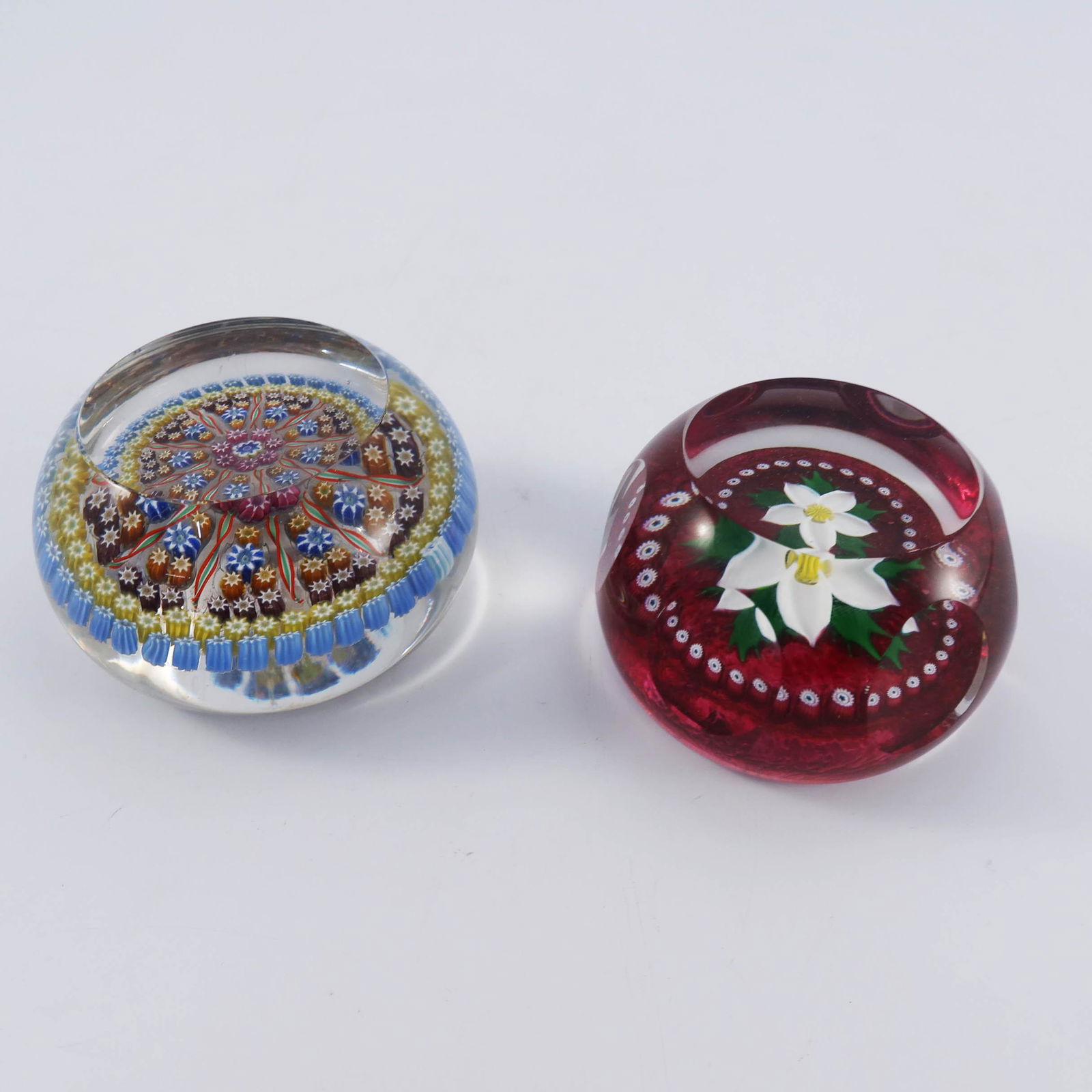 A Perthshire PP28 millefiori glass paper (1 of 1)