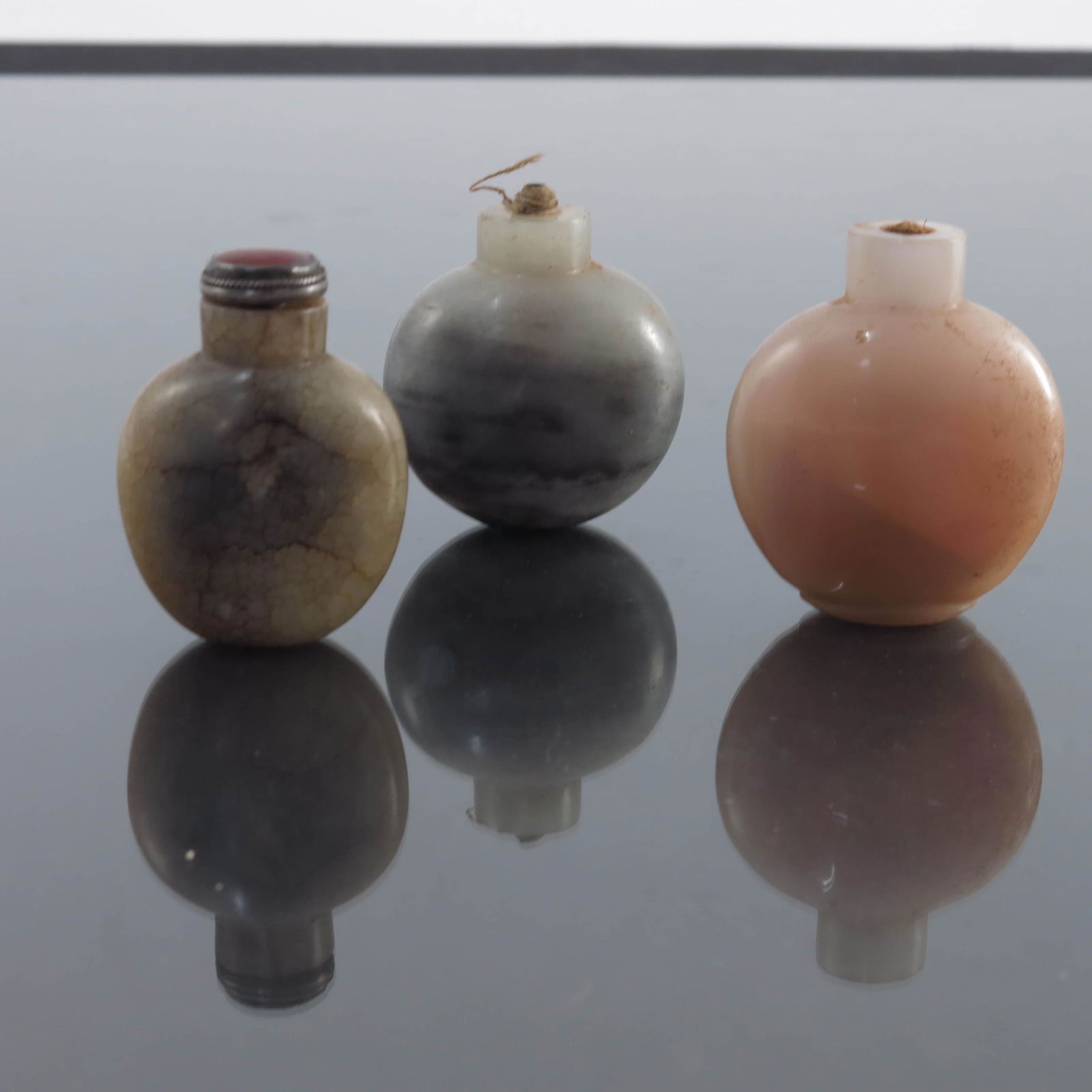 Three oriental polished agate snuff bott (1 of 1)