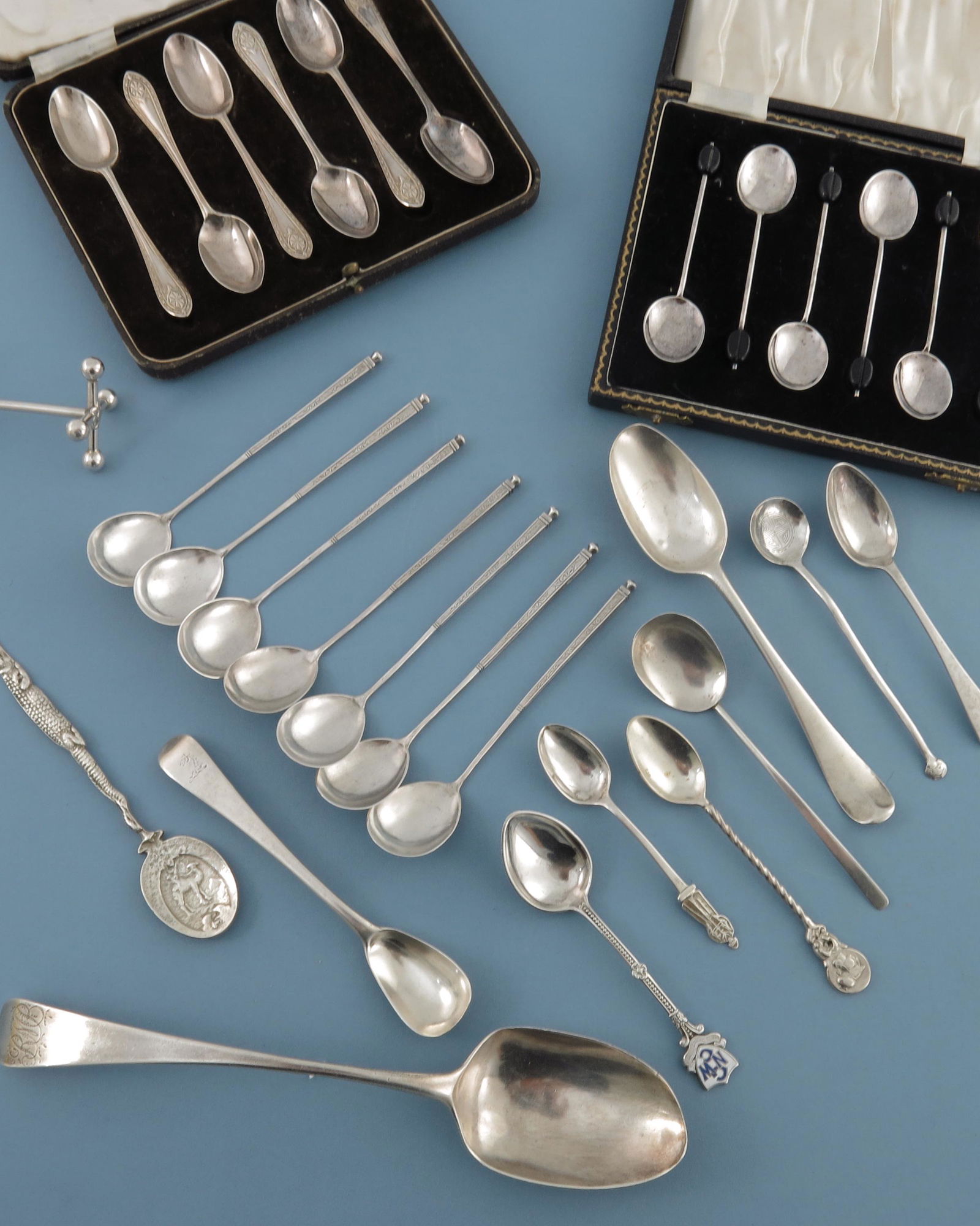 A collection of George II and later silv (1 of 1)