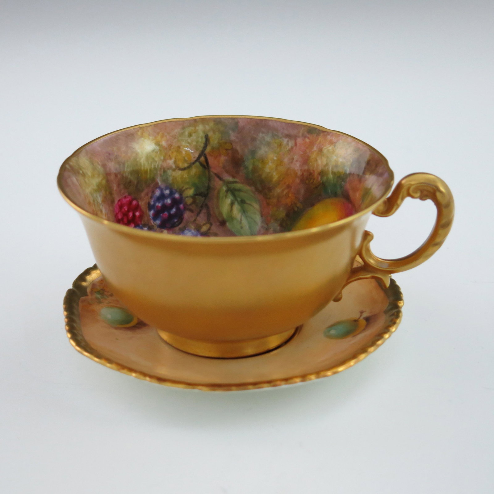 John Freeman for Royal Worcester, a frui (1 of 10)