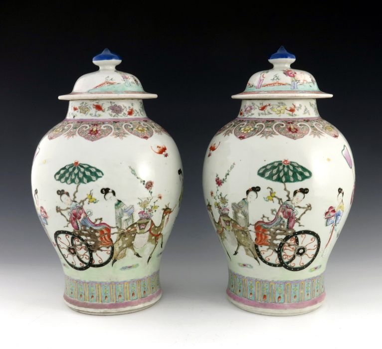 A pair of 18th/19th Century Chinese vases and covers, of bombe form (1 of 8)