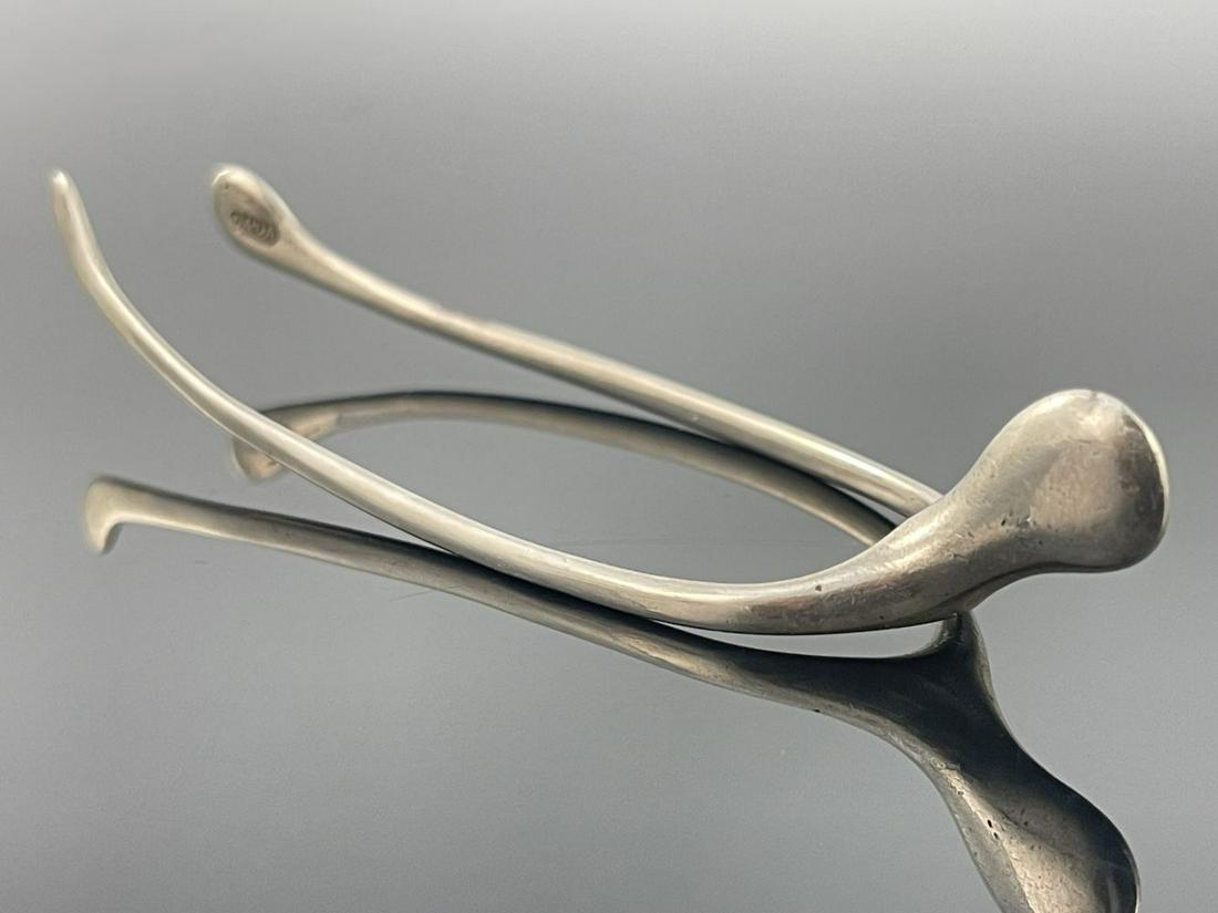 A pair of Edwardian silver novelty sugar (1 of 3)