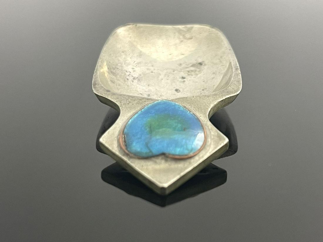 Liberty and Co., an Arts and Crafts Tudr (1 of 4)