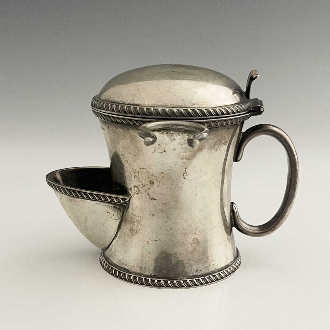An Edwardian silver shaving mug, of wais (1 of 6)