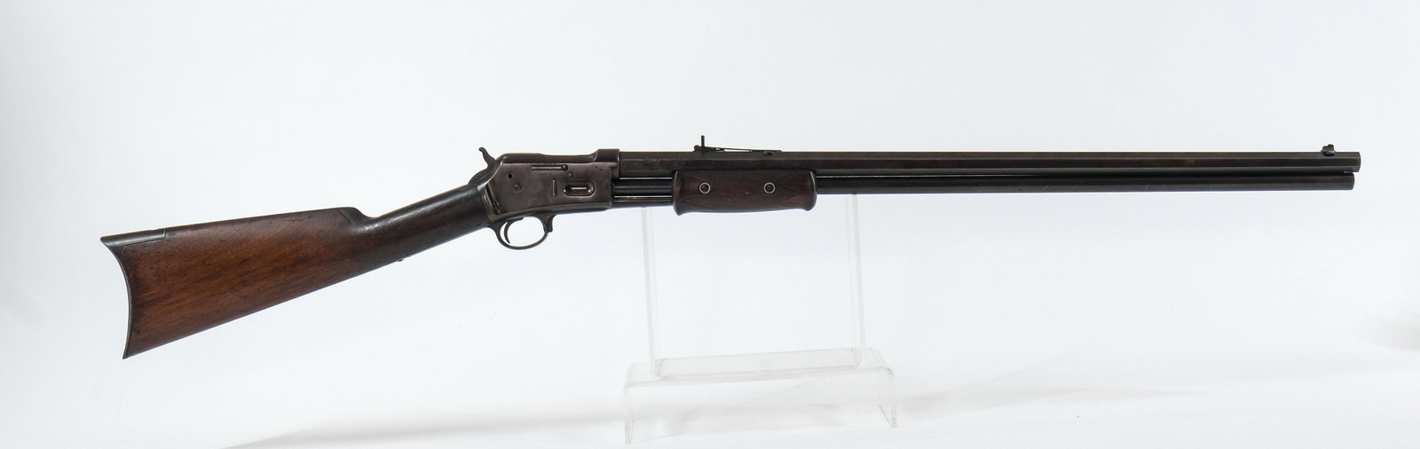 Colt Lightning .32-20 Slide Action Antique: Colt Lightning, Medium Frame and Magazine Fed, Slide-Action Rifle chambered in .32-20. This features a 26" octagon barrel clearly marked "32 Cal." above the chamber and "COLT'S PT. F.A. MFG. CO. HARTF