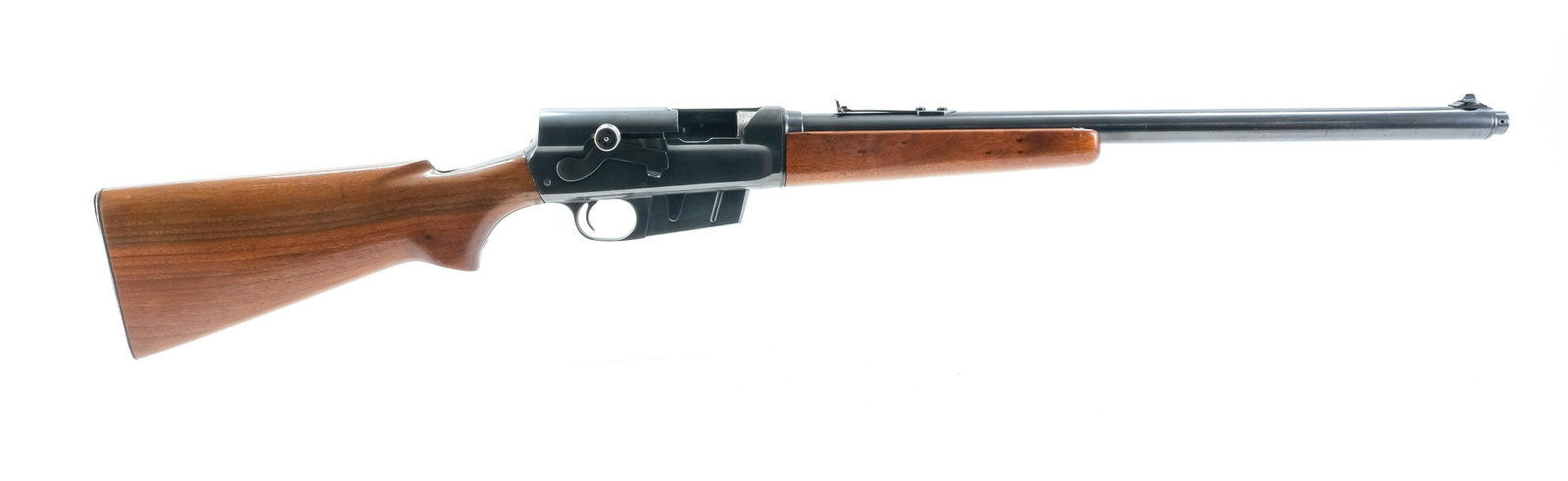 Remington WoodsMaster Model 81 .300 Savage: Description Remington Woods Master model 81 autoloading rifle chambered in .300 Savage. This rifle with barrel code UU dating to 1949 features a 22" jacketed barrel with dovetail front blade and v-not
