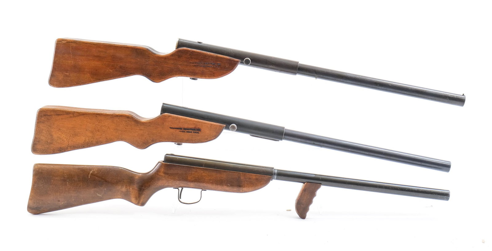Richardson Ind Guerrilla Guns 12 GA (3Pcs): Description Richardson Industries model Guerrilla Gun shotgun in 12 gauge with a single shot capacity and a 24" smooth bore barrel. This lot is for three of them. Two are the original model and one is
