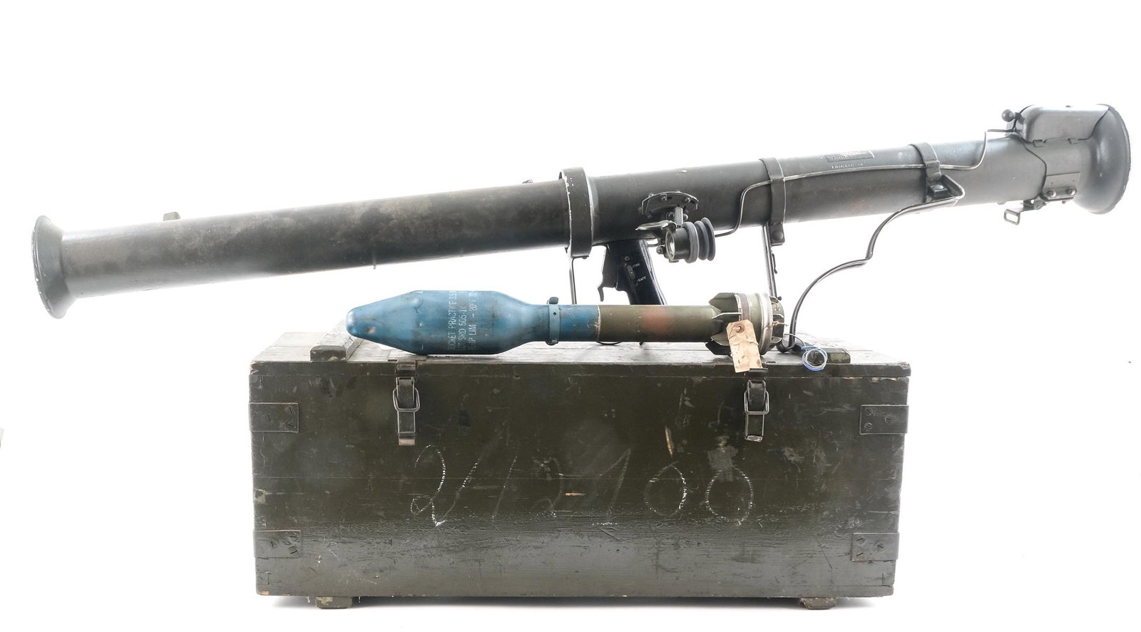 US M20 A1 3.5 Inch Bazooka Rocket Launcher: Description De-Milled, Non-functioning. With original crate and inert practice rocket. Side of tube reads: Launcher, Rocket, 3.5 Inch, M20 A1 B1 Serial 224991, F7140681, Birtman Electric Co. Inspected