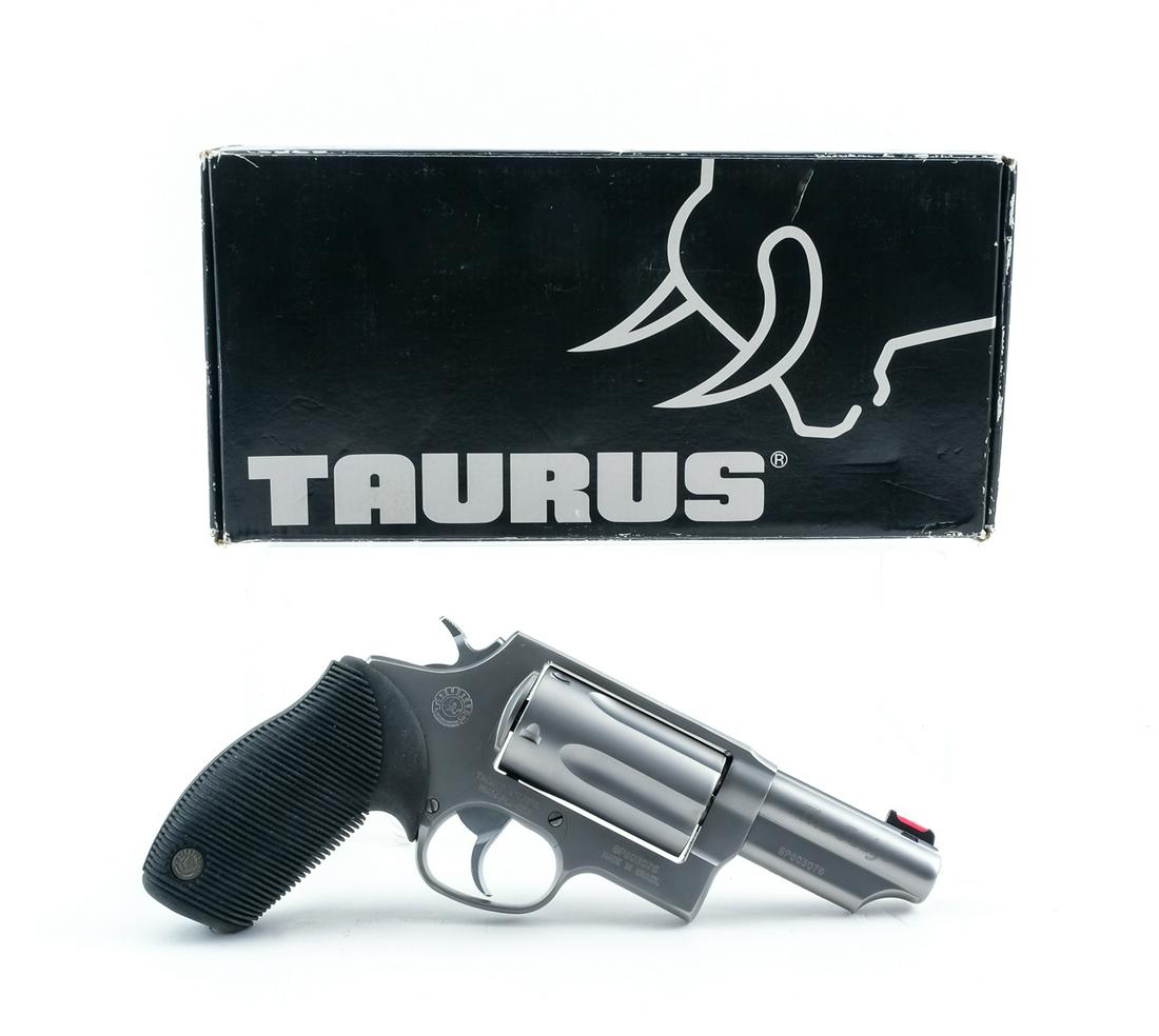 Taurus Judge 45 LC .410 Revolver: Description Taurus Judge in .45 Long Colt or .410 gauge shotgun shells with a five round cylinder capacity with a 3" barrel. Taurus serrated rubber grip plates. Matte silver finished frame, cylinder, 