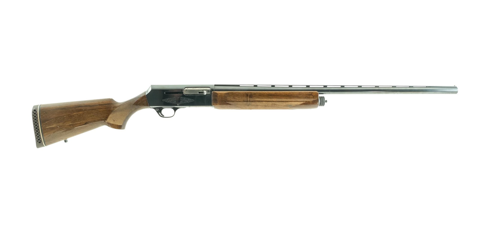Browning 2000 12Ga Mag Semi Auto Shotgun: Description Browning Model 2000 in 12 ga 3" Magnum with a four round internal magazine tube capacity and a 28" MOD fixed choke barrel. Browning rubber butt pad. Checkered wood stock and front foregrip