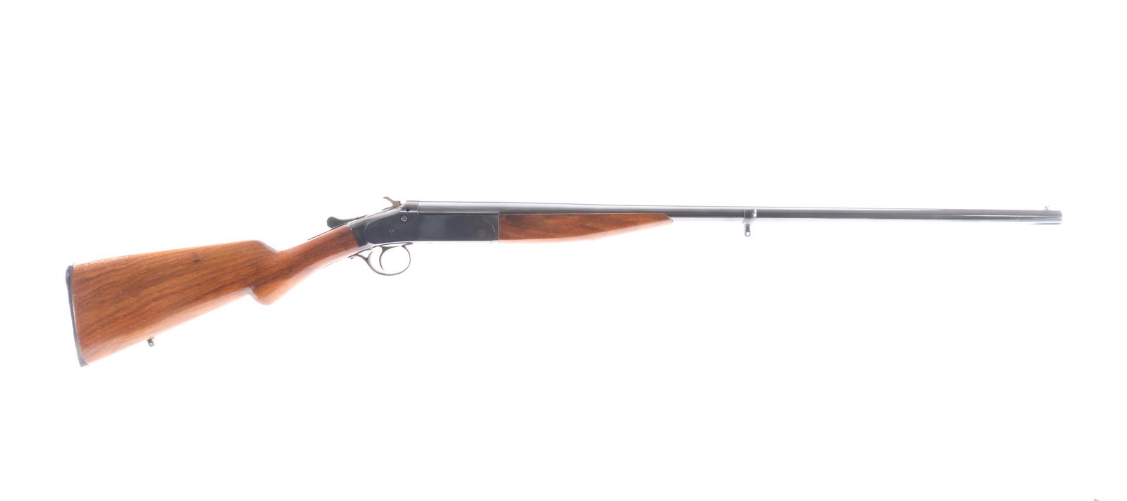 Iver Johnson Champion 16 Ga Single Shot Shotgun: Description Iver Johnson Champion in 16 gauge with a single round capacity and a 28" Fixed Choke Bore barrel. Serrated composite butt plate. Smooth wood stock and front foregrip. Blued trigger guard, 