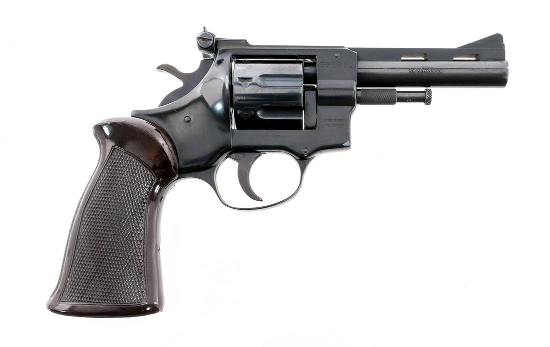H. Weihrauch HW5T .32 S&W Long Revolver: Description H. Weihrauch Model HW5T in .22 Smith & Wesson Long with a seven round capacity and a 4" top rib vented barrel. Made in Germany and import marked by: PIC Suffern N.Y. Checkered composite gr