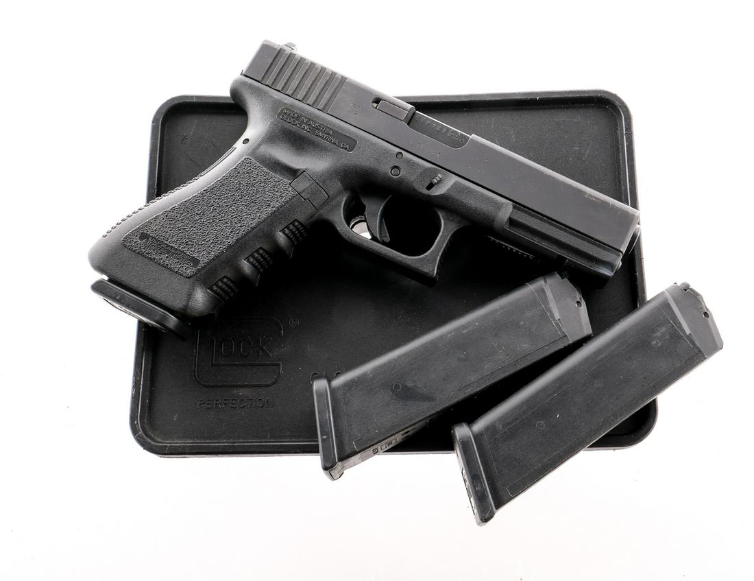 Glock 22 Gen 3 .40 Semi Auto Pistol: Description Glock 22 Generation 3 in .40 caliber with three, fourteen round removable magazines and a 4.5" barrel. Textured grip on composite frame. Composite trigger with depression safety. Lower lef