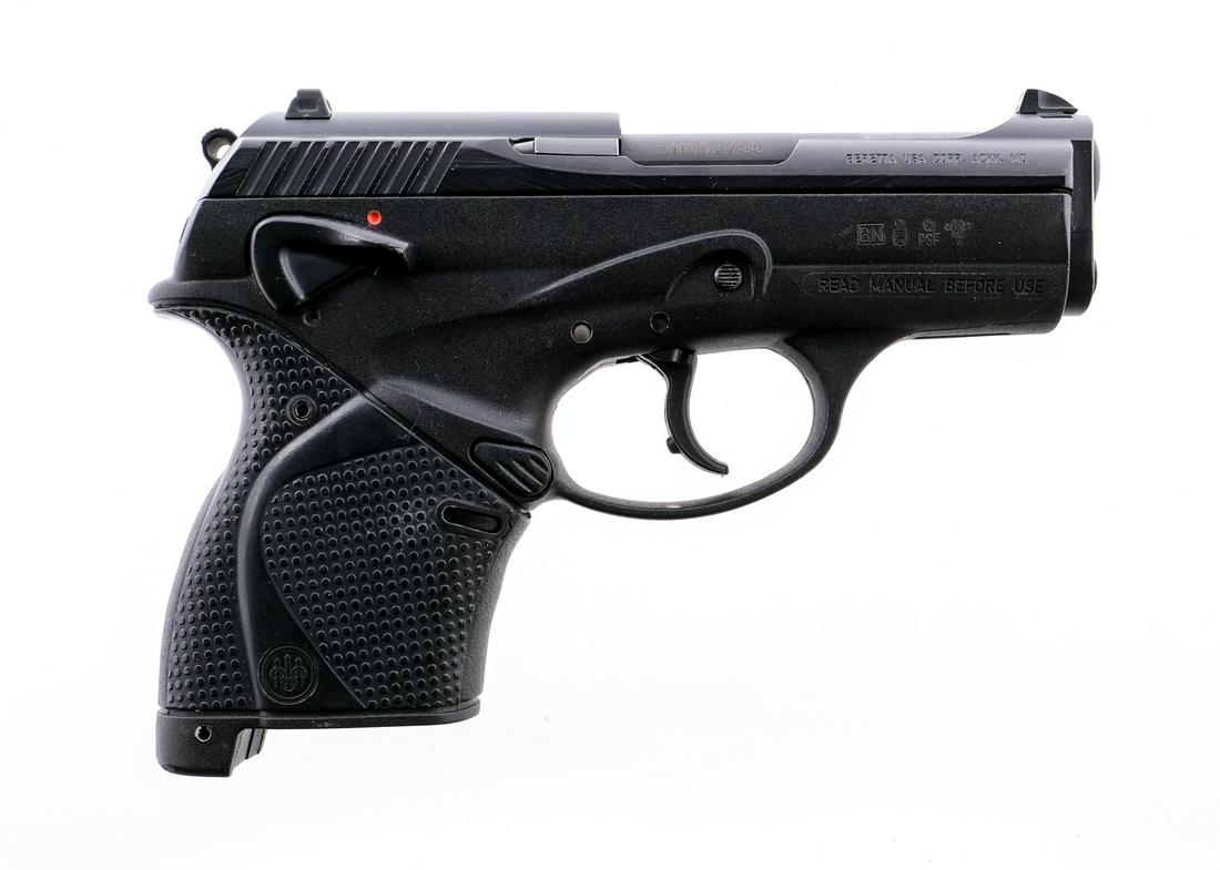 Beretta 9000S .40 S&W Semi Auto Pistol: Description Beretta 9000 S in .40 Smith & Wesson MISSING its removable magazine with a 3.5" barrel. Textured grip on composite frame. Serrated composite trigger. Matte black finished metal serrated ha