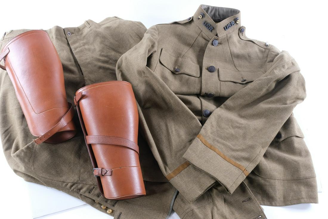 WWI US Army Reserve Contract Dentist Uniform: Description Estate found Wool World War I U.S. Army Reserve Contract Dentist Uniform with tunic and trousers. Manufactured by Browning King & Company. First Lieutenant silver finished rank on each sho