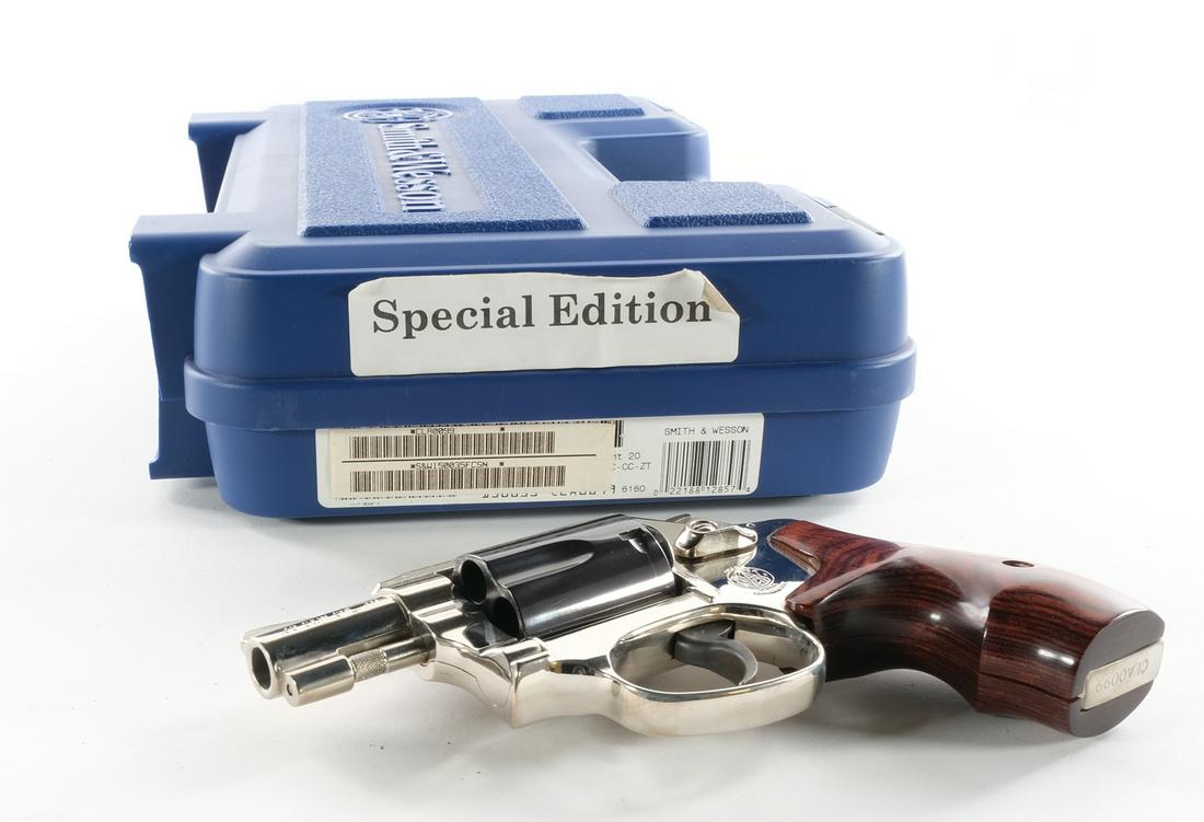 S&W 36-10 .38 Spl DA Revolver: Description Smith & Wesson Model 36-10 (Possible Lew Horton Special Edition ) in .38 S&W Special +P with a five round capacity and a 1.25" barrel. Contoured laminated wood grip plates. Nickel finished