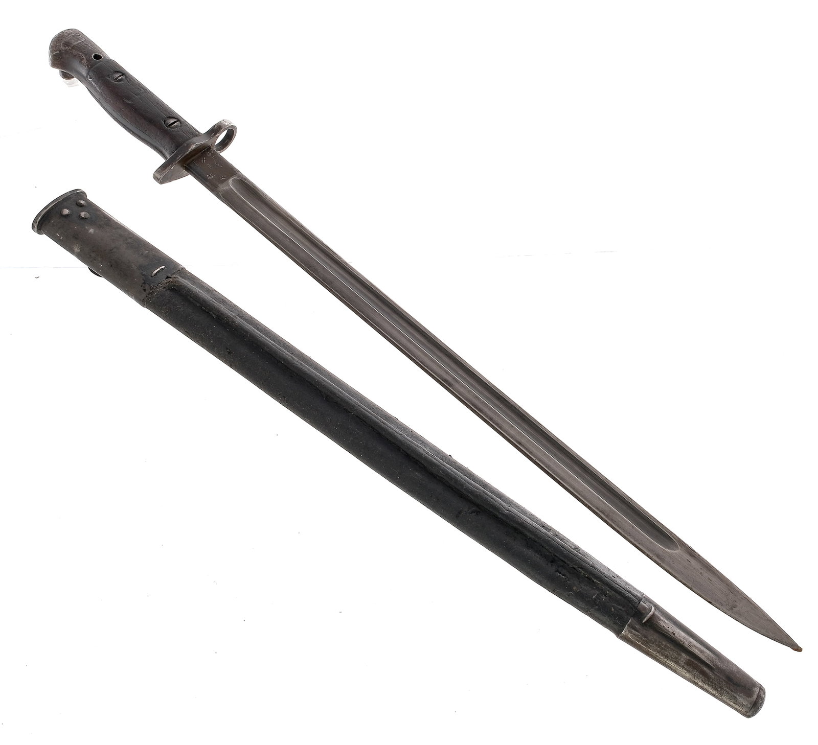 British 1907 Sanderson SMLE Enfield Bayonet: Description British proofed short magazine SMLE Lee Enfield 1907 Pattern Bayonet. Blade measures 16.75" and handle measures nearly 4.75." Right side of blade features British Broad Arrow proof, "'22" 