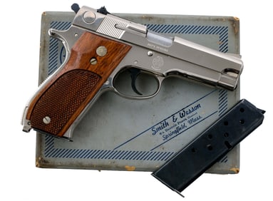 Smith & Wesson 39-2 Nickel 9mm Semi Auto Pistol