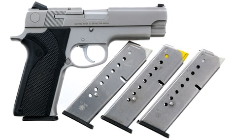Smith & Wesson 1076 10mm Semi Auto Pistol