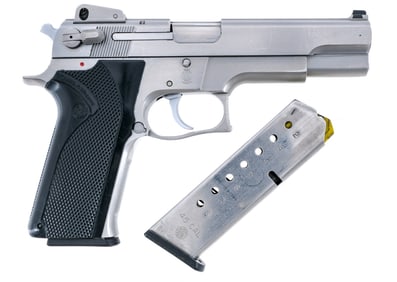 Smith & Wesson 4506 .45 ACP Semi Auto Pistol