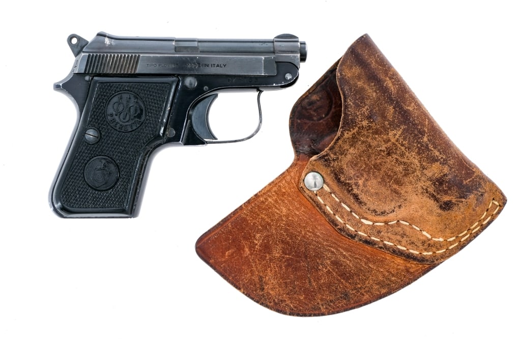 Beretta 950-B Minx .22 Short Semi Auto Pistol: Description Beretta Model 950 B ( Minx ) in .22 Short missing its removable magazine with a 2.5" tip up barrel. Made in Italy in 1971. Checkered black composite grip plates. Black finished alloy frame
