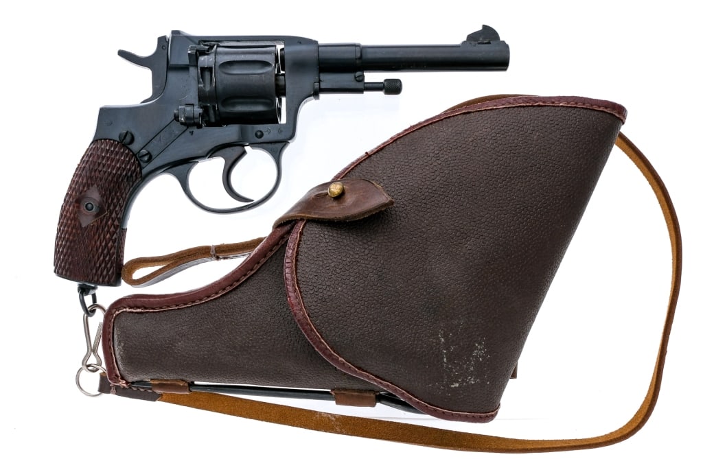 Russian Tula M1895 Nagant 7.62x38mmR Revolver: Description Tula M1895 Nagant Revolver chambered in 7.62x38mmR with a seven-shot cylinder and a 4.5" barrel. Manufactured in 1937 and imported by Century Arms, marked on the barrel. Blued barrel, fram