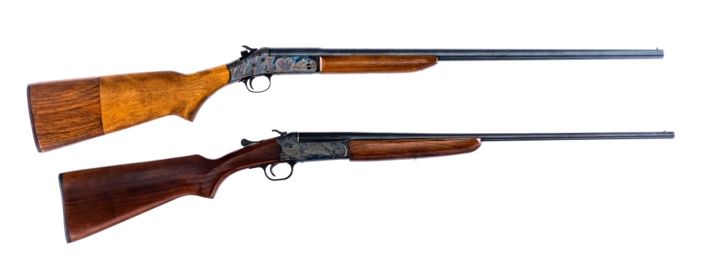Break Action Shotgun 20/410Ga 2Pcs Shotgun: Description Shotgun lot with two break action tip up shotguns. J.C. Higgins Model 101.1 in .410 gauge with a single round capacity and a 26" barrel. Made between 1950 and 1968. Smooth wood stock and f