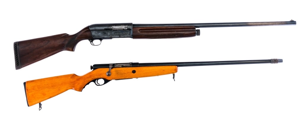 Shotguns 12/20Ga 2Pcs Lot Shotgun: Description This lot is for two shotguns. O.F. Mossberg Model 85B in 20 gauge 2 3/4" with one, two round capacity and a 26" barrel with adjustable choke. Smooth wood stock. Blued receiver and barrel. 